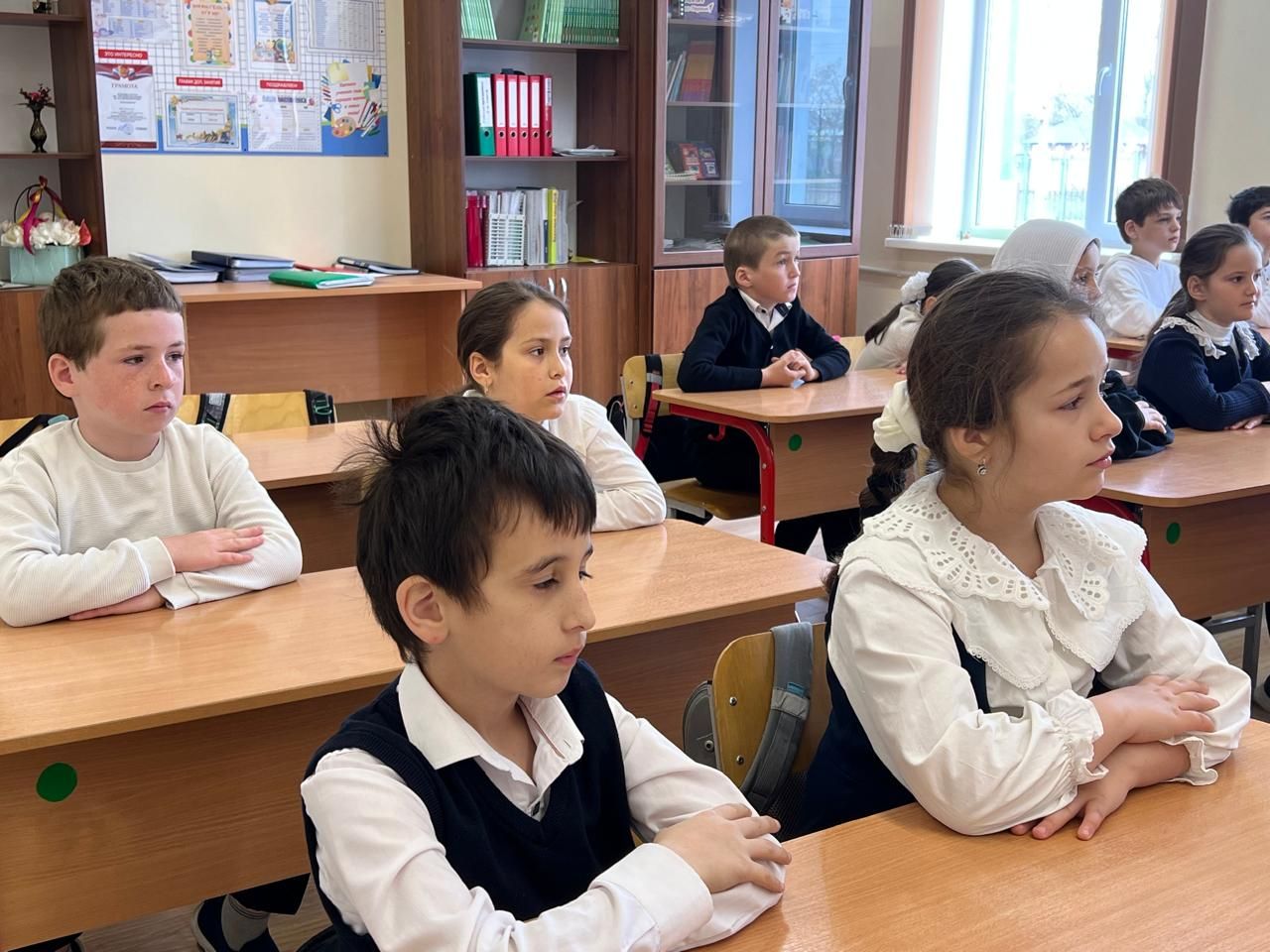 «Разговор о важном» на тему « Медицина России» во 2 а классе..